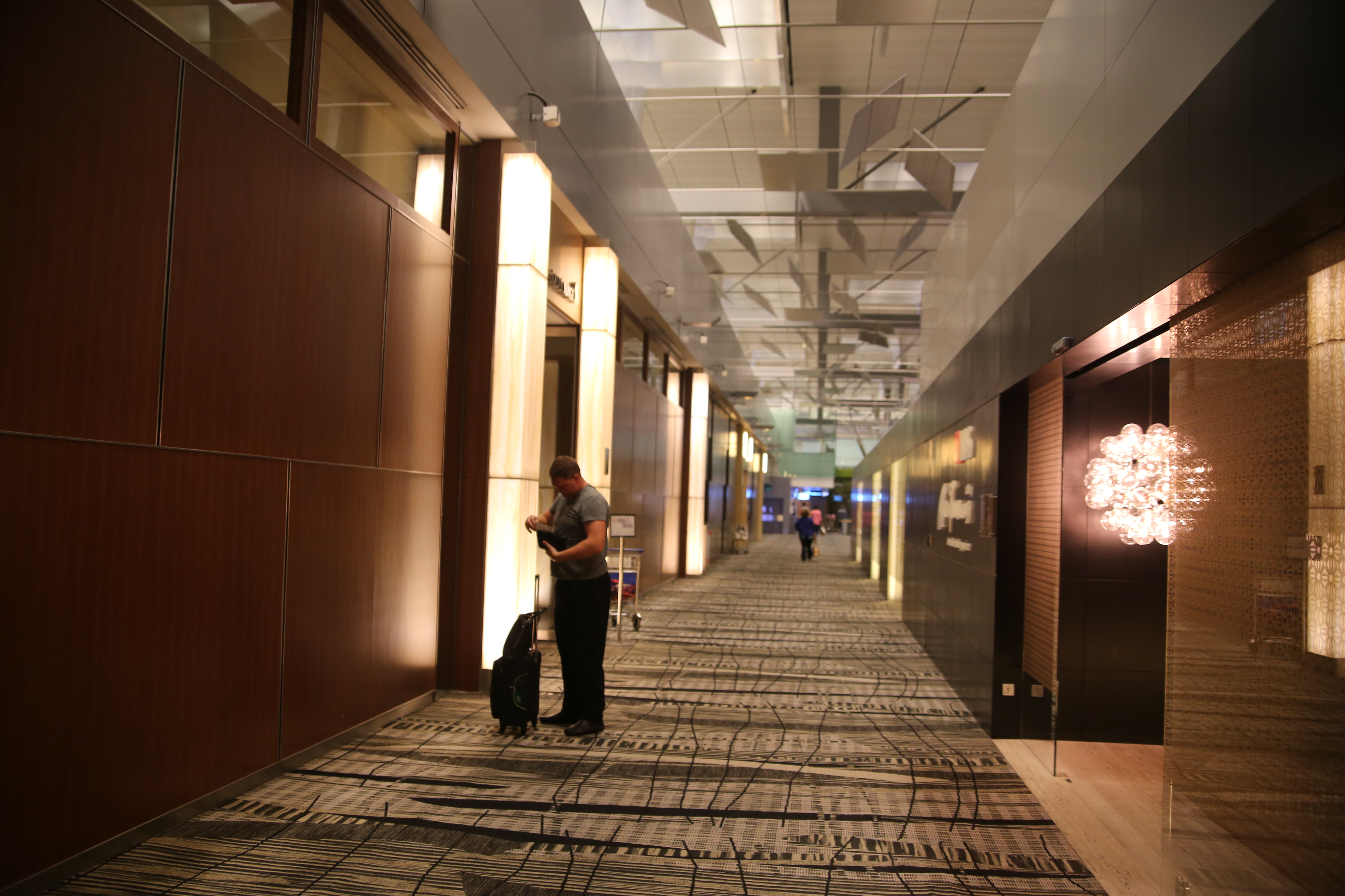 The unmarked alley leading to the lounge