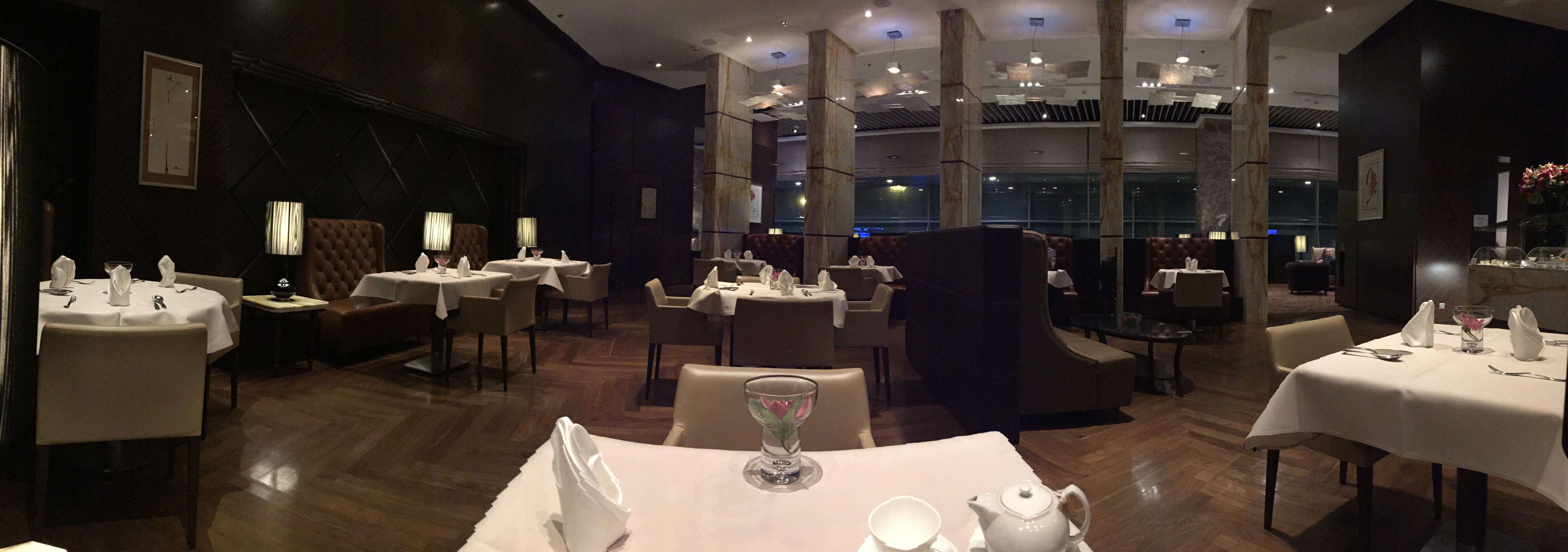 Panoramic view of the dining room