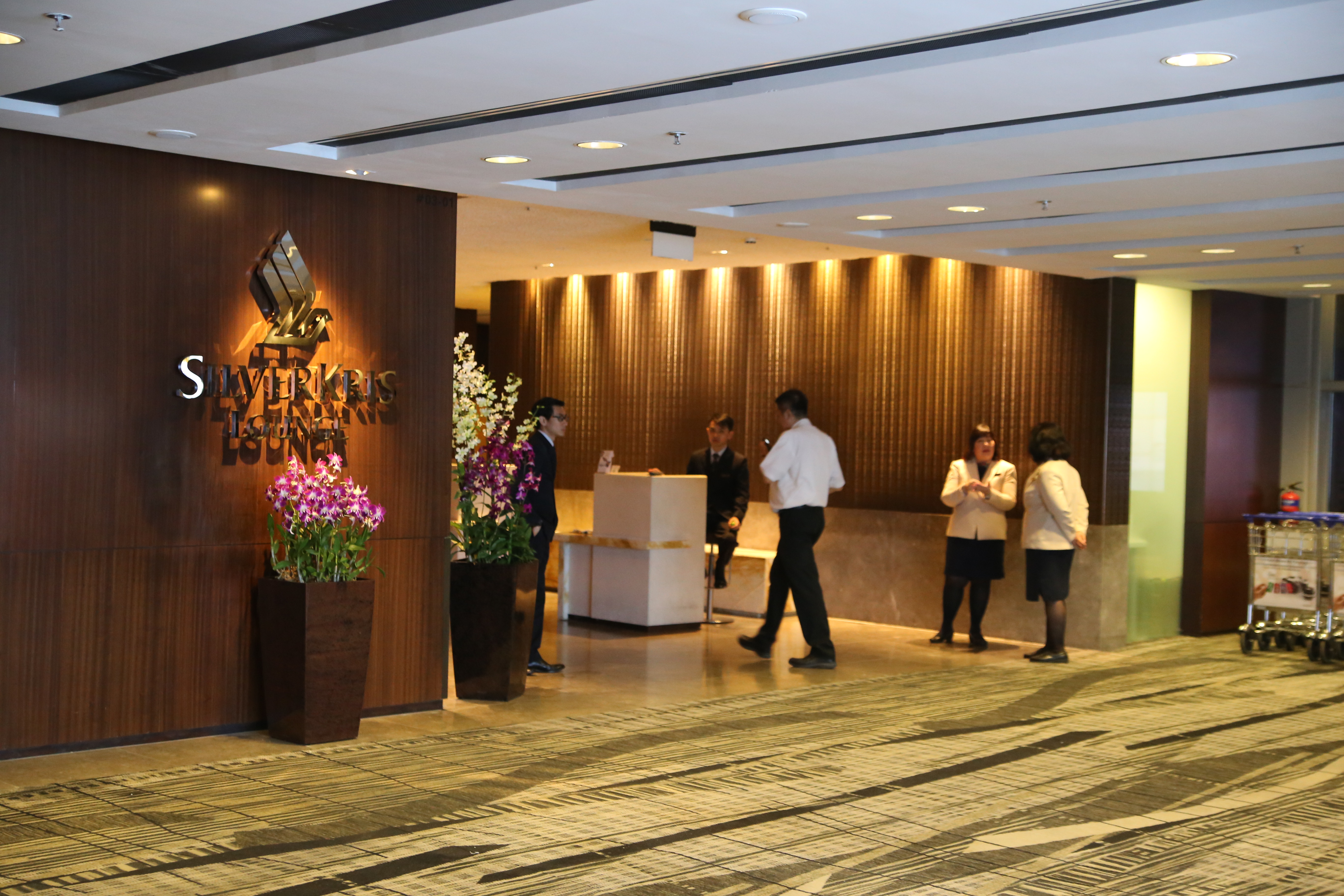 SilverKris Lounge entrance